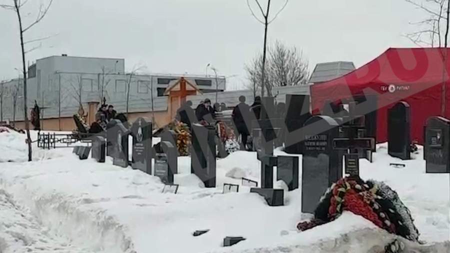 Эксклюзивные кадры с похорон Сергея Мавроди