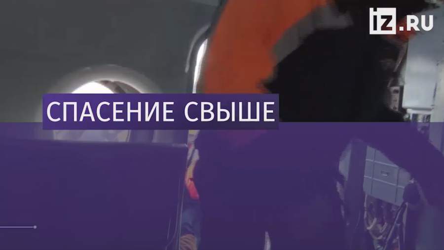 Спасатели эвакуировали туристов с вершины горы Белухи на Алтае