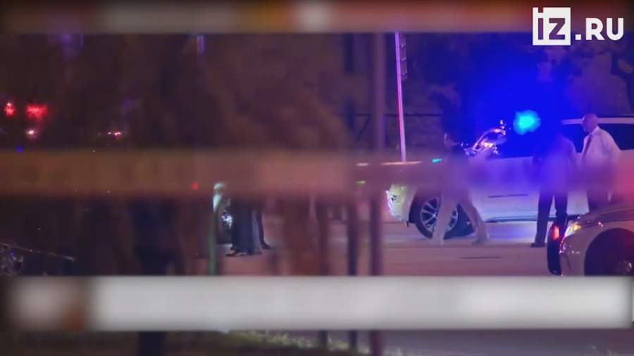 У аэропорта в Майями мужчина открыл стрельбу из автомата Калашникова