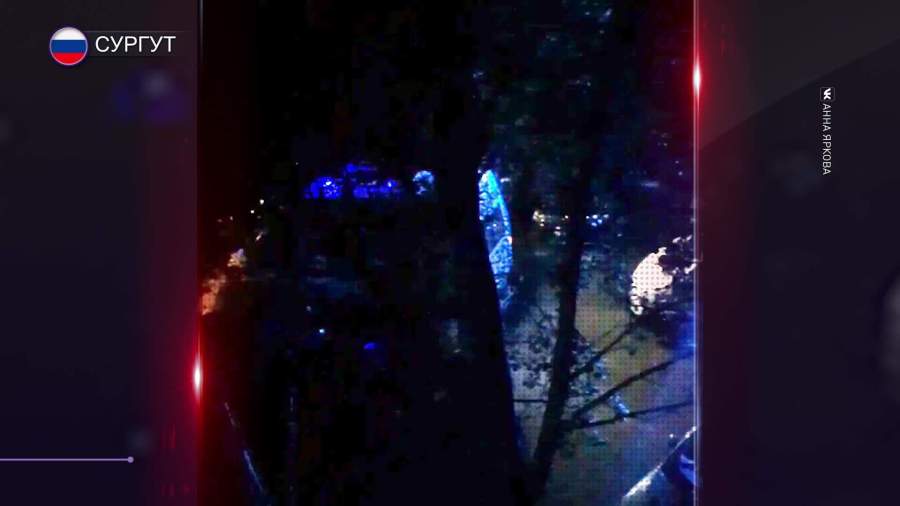 В Сургуте неизвестный напал с ножом на полицейских