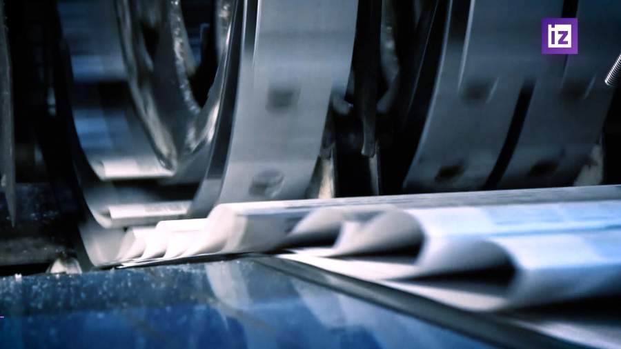 «Известия» напечатали архивный выпуск о первом выходе человека в открытый космос