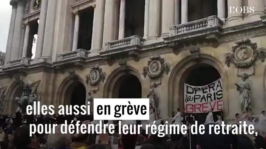 Французские балерины станцевали «Лебединое озеро» против пенсионной реформы