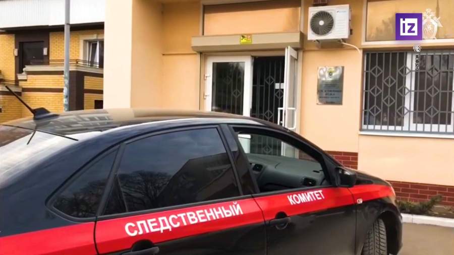 Бросивший детей в Шереметьево отец сдался следователям