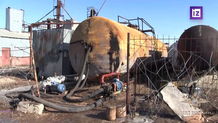 Под Энгельсом пресекли незаконную переработку нефти