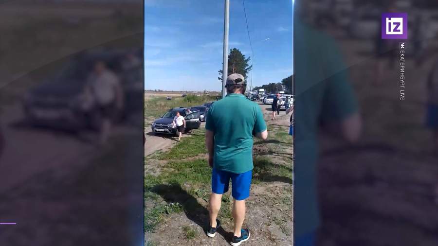 В Тюмени обрушился надземный переход