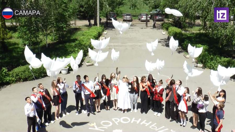 Аттестаты с отличием получили почти 7 тыс. выпускников столичных школ