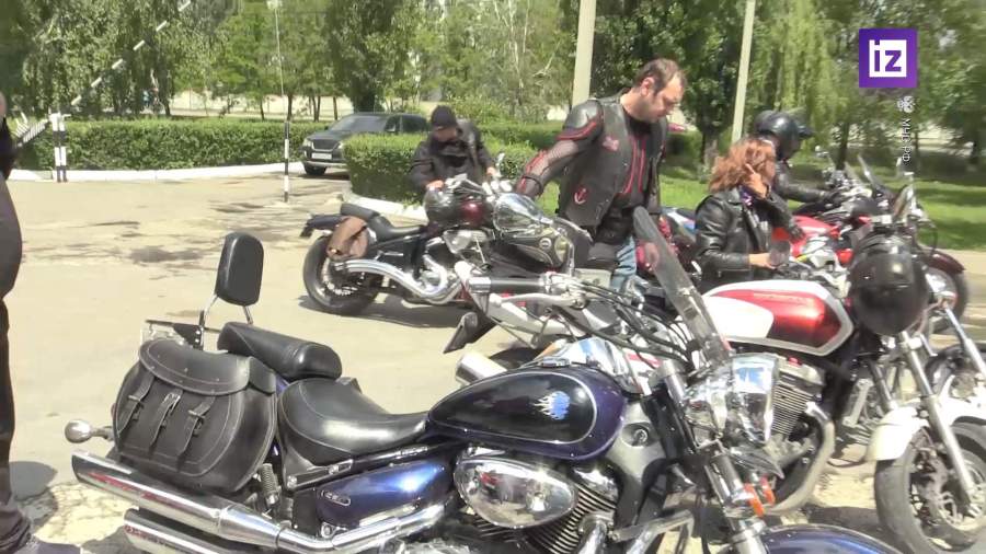 В Ростовской области байкеры и конные патрули помогают пожарным