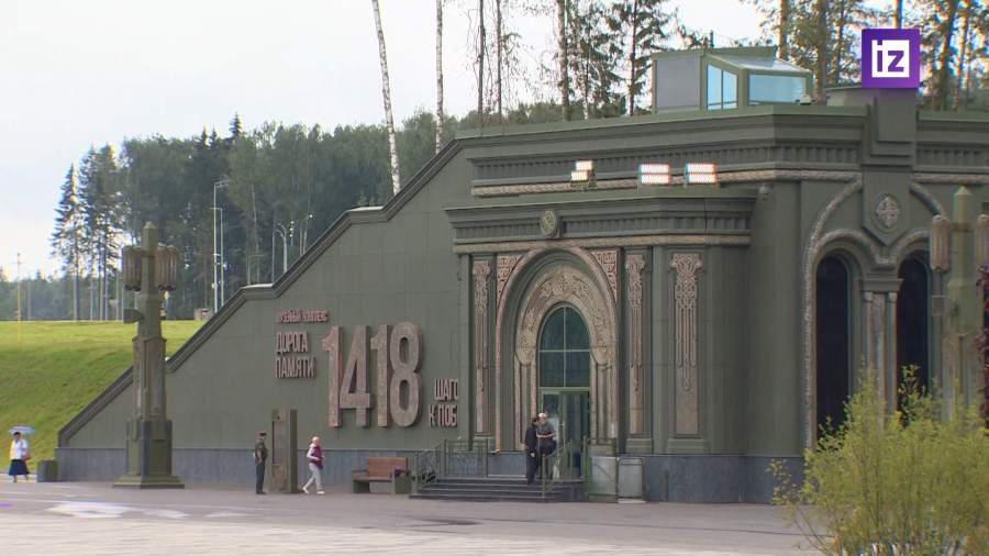 Первая пара обвенчалась в главном храме ВС РФ