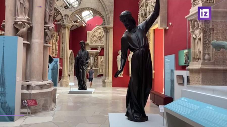 Скульптуры Нотр-Дама выставили в музее