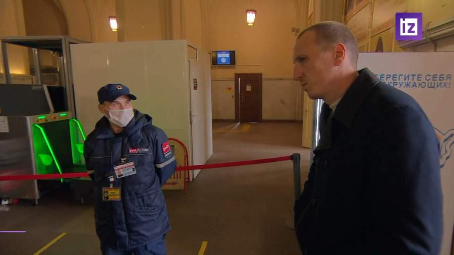 На Ленинградском вокзале провели масочный рейд