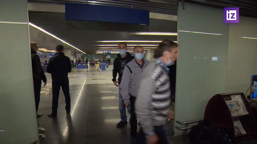 В РФ вернулись освобожденные из пиратского плена моряки