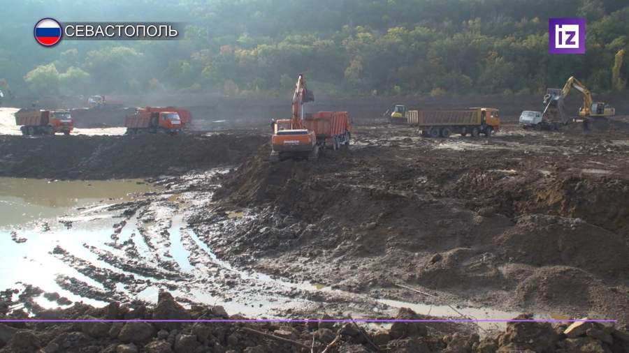 Хуснуллин проверил строительство водоводов под Севастополем