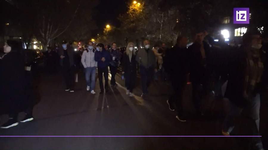 В Ереване продолжаются массовые протесты