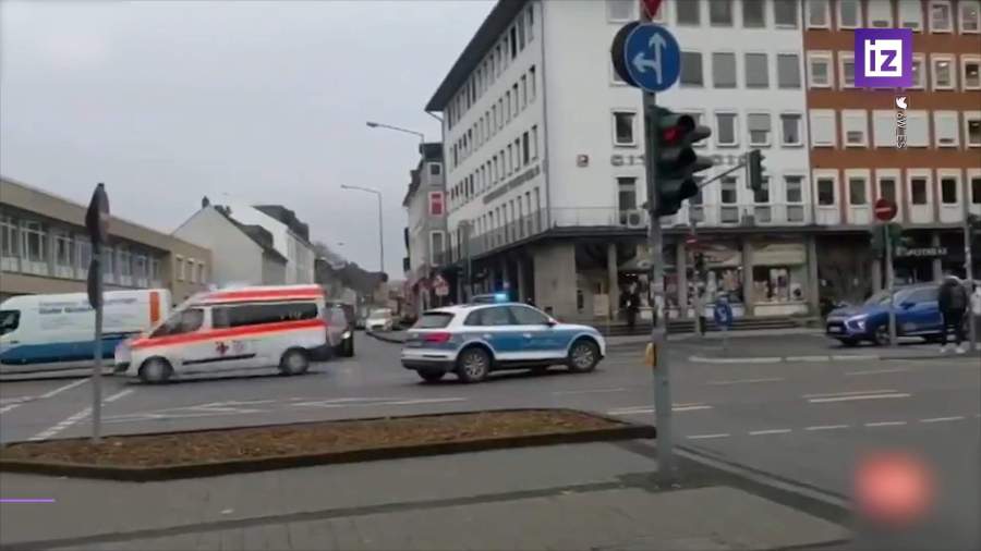 В Германии автомобиль наехал на людей