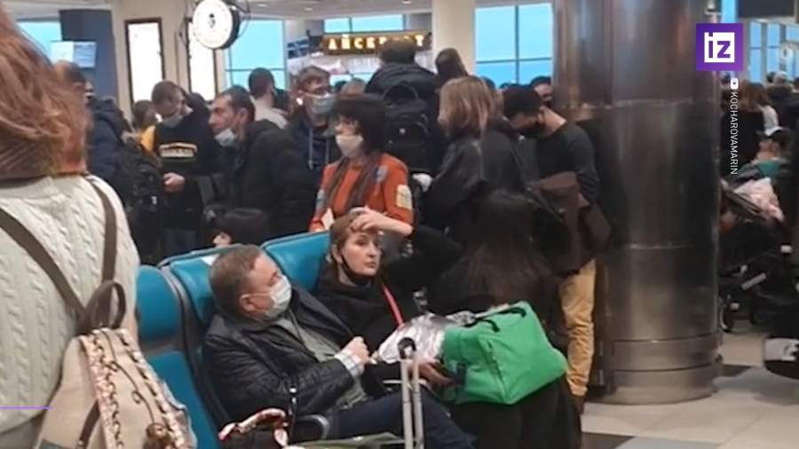 Из-за ледяного дождя в Домодедово задержано более 70 рейсов