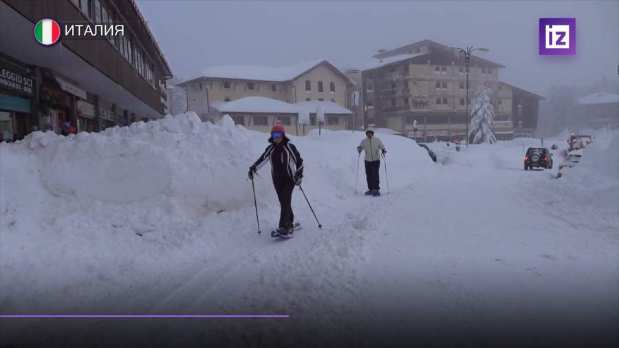 Италию засыпает снегом