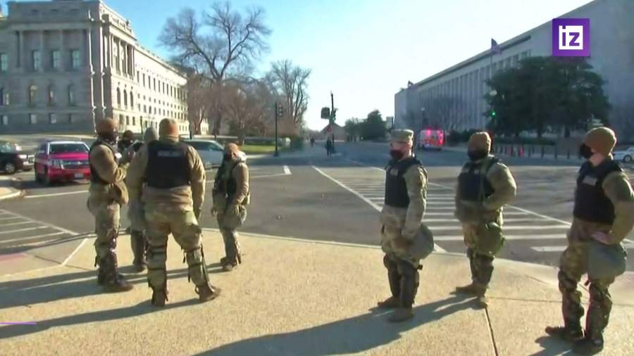 В США задействуют нацгвардию на время суда над экс-полицейским