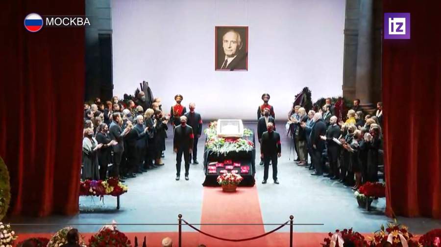 В Театре Вахтангова прошла церемония прощания с Василием Лановым