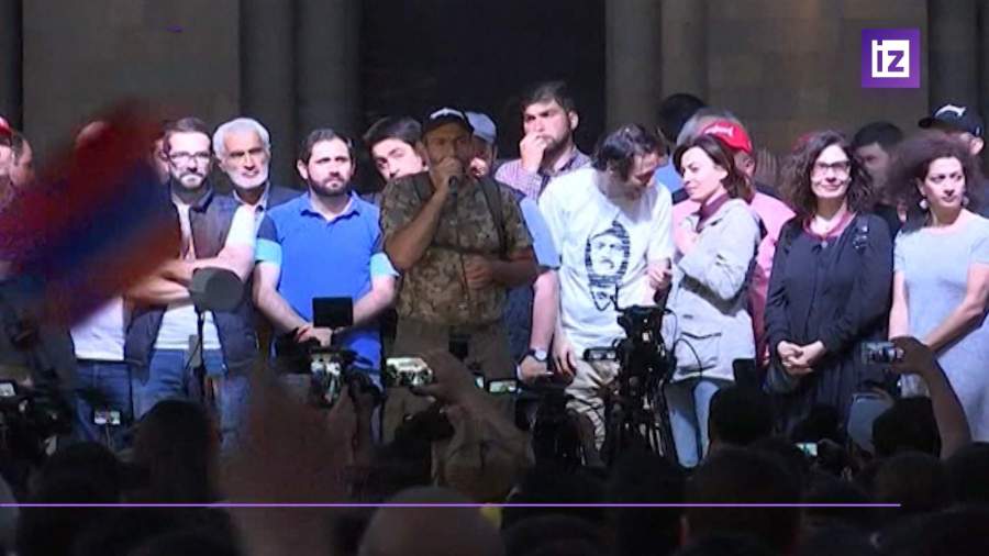 В Армении отменено военное положение