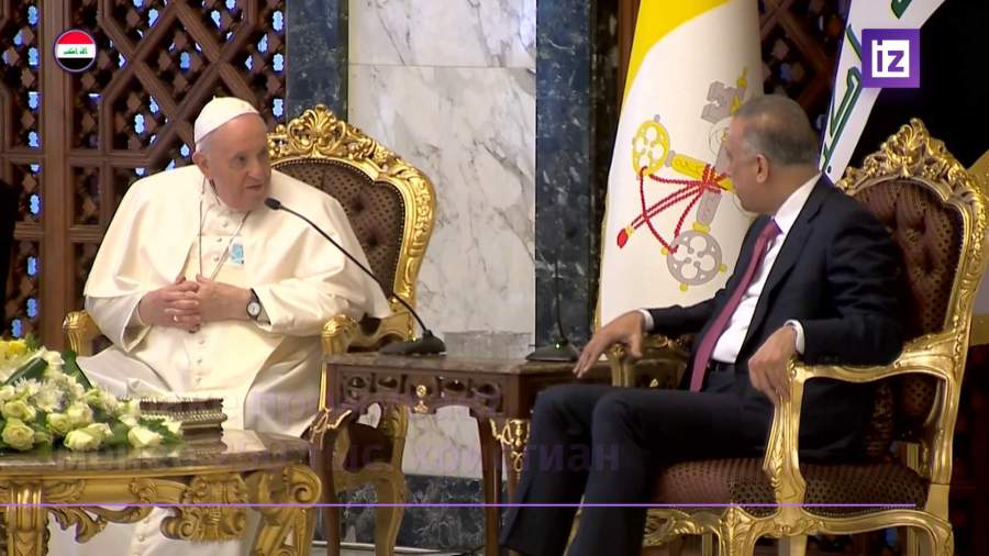 Папа римский прилетел в Ирак с четырехдневным визитом