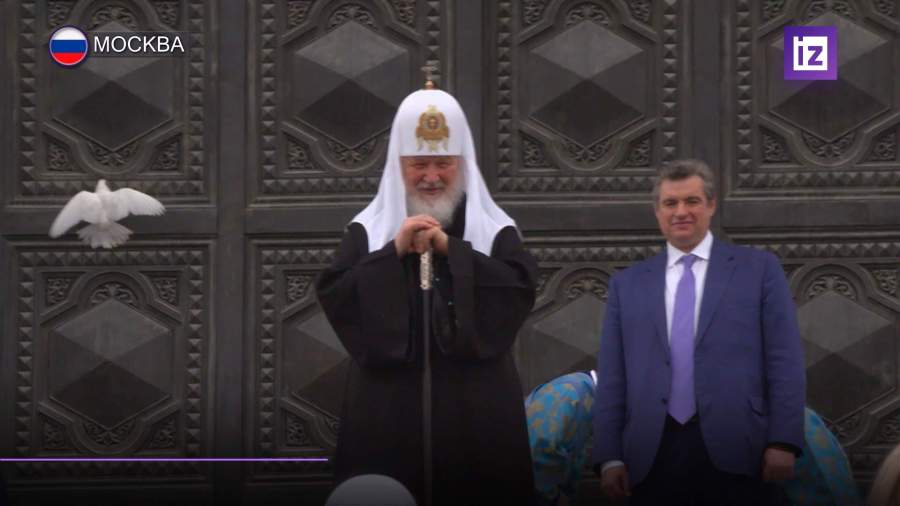 Патриарх Кирилл поздравил православных с Благовещением