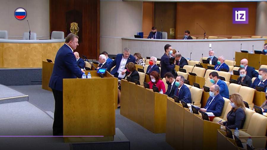 В Госдуме приняли закон о гражданстве чиновников