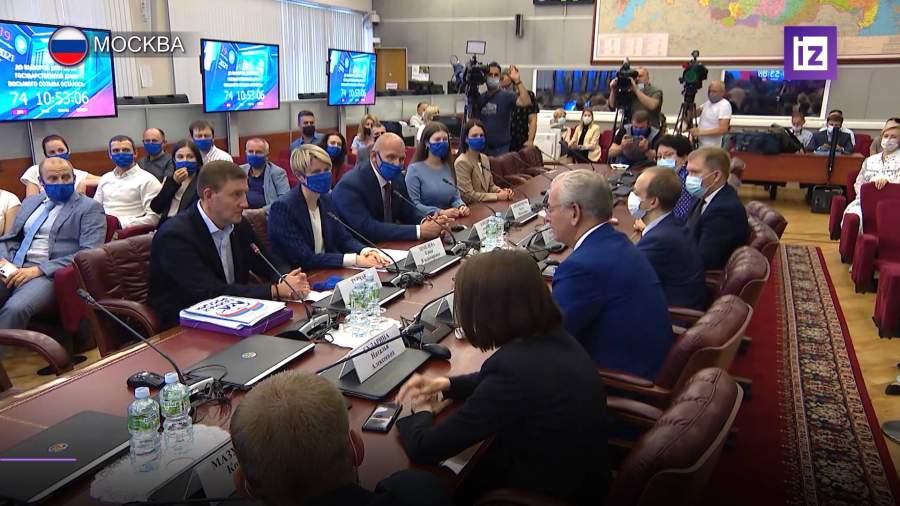 «Единая Россия» подала в ЦИК документы о выдвижении кандидатов на выборы в Госдуму