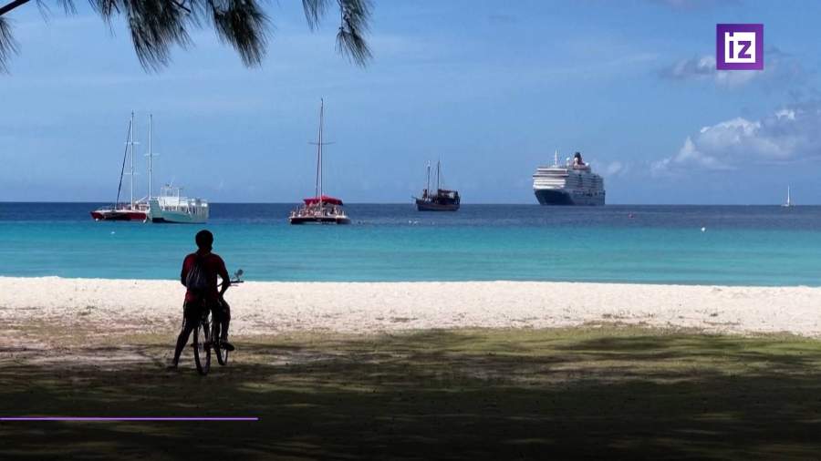 Барбадос официально вышел из-под власти Великобритании