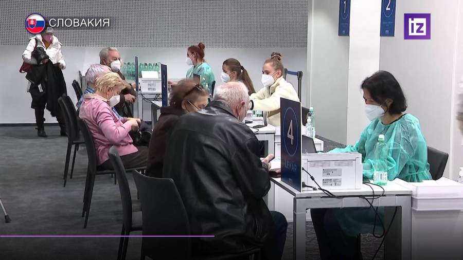 В Словакии введут ограничения для непривитых от COVID-19
