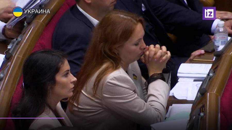 На Украине решили обязать беременных женщин встать на воинский учет