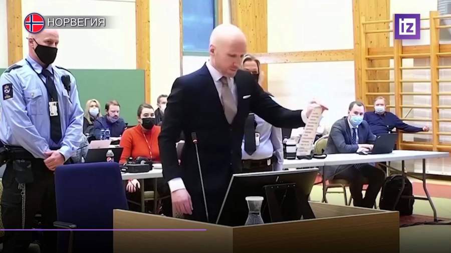 Норвежский террорист Брейвик намерен каждые два года просить об УДО