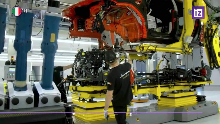 Lamborghini со следующего года перестанет выпускать машины только с ДВС