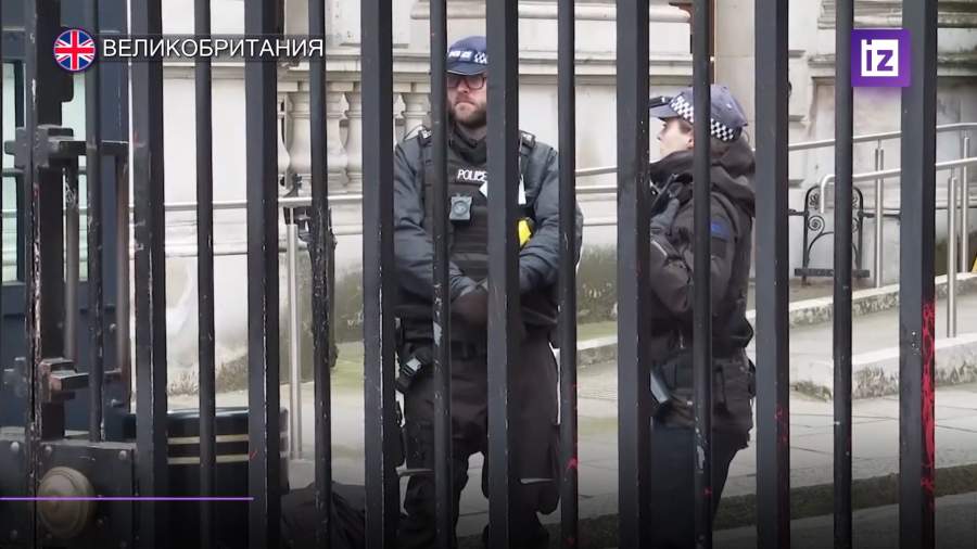 Джонсон ответил на вопросы полиции по поводу вечеринок во время локдауна