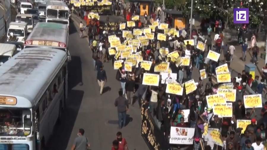 Экономический кризис спровоцировал массовые беспорядки на Шри-Ланке