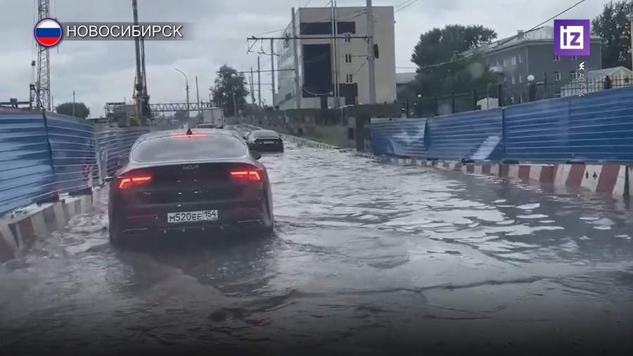 Ливень стал причиной подтопления в Новосибирске
