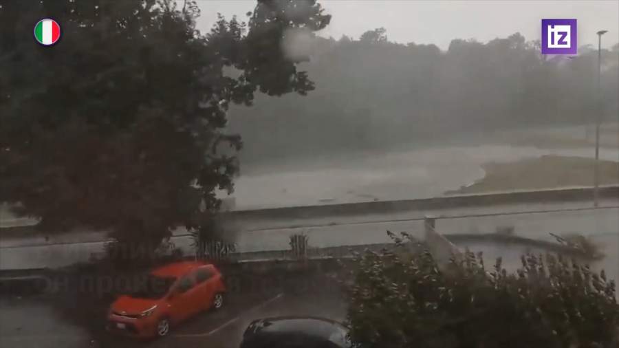 Мощнейший шторм обрушился на курорты Италии