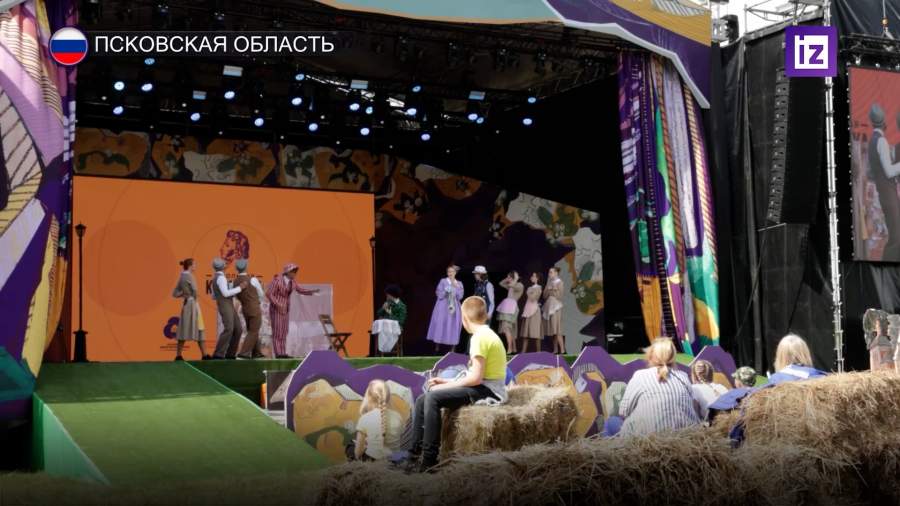 Министр просвещения отметил важность участия детей в проекте «Школьная классика»