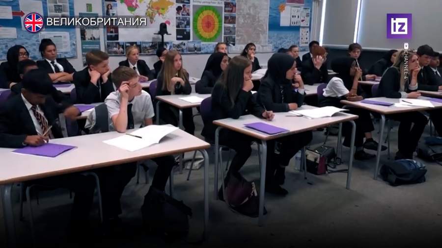 Британские учителя вынуждены искать дополнительные источники заработка