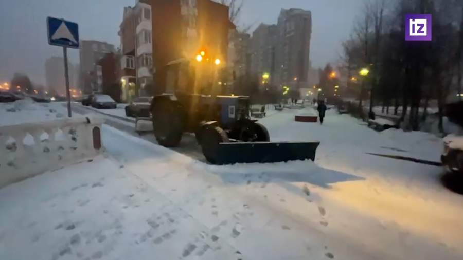 В Москве из-за снега и гололеда произошли десятки аварий