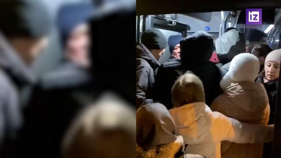 У станций метро «Теплый Стан» и «Калужская» к автобусам образовались ...