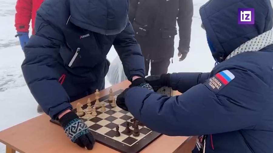 В Якутске шахматисты сыграли партию на улице при –50 °С