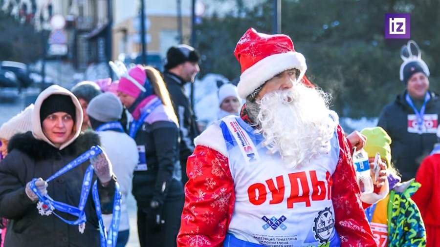 Во Владивостоке прошел костюмированный забег