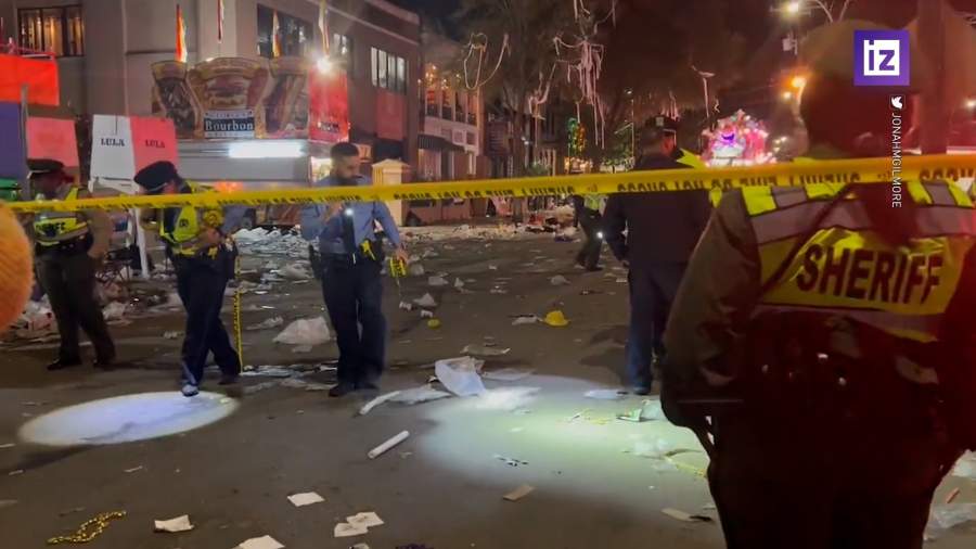 Неизвестный в США открыл стрельбу во время карнавала Марди Гра
