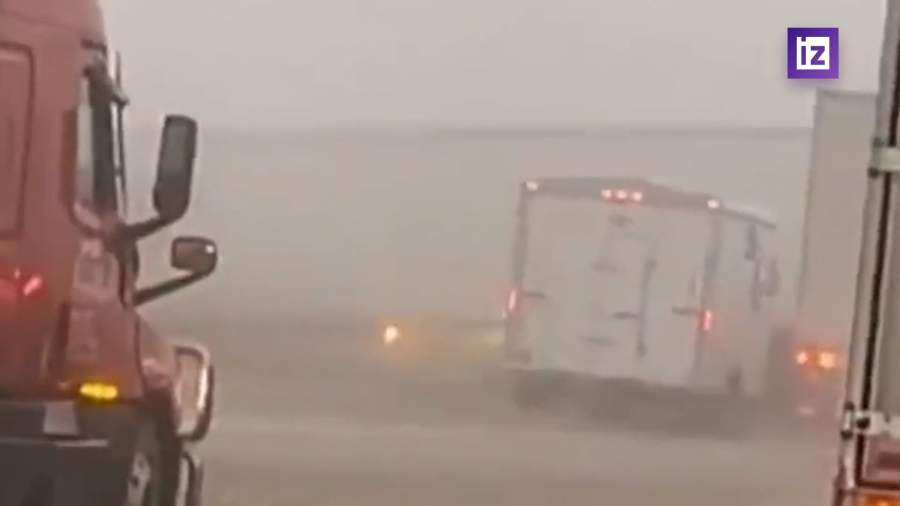 По меньшей мере два человека погибли в авариях из-за ледяного дождя в Техасе