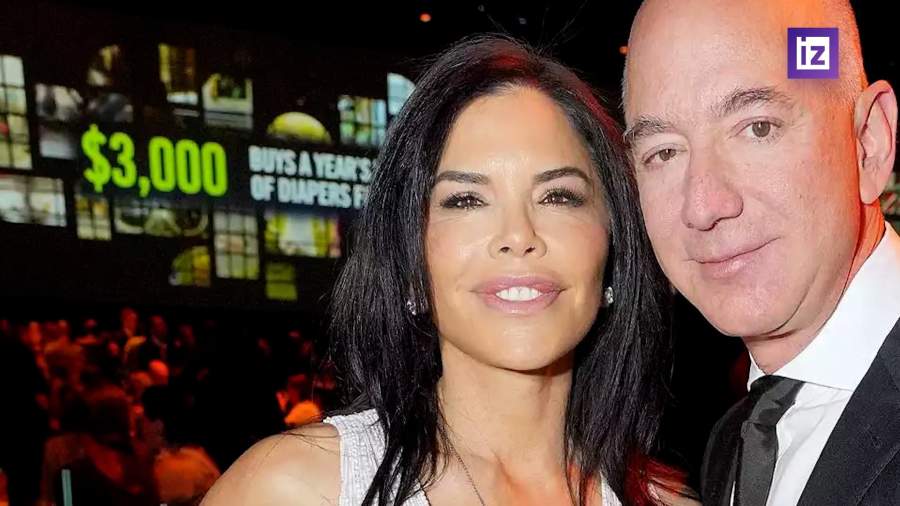 Основатель Amazon сделал предложение возлюбленной на суперъяхте