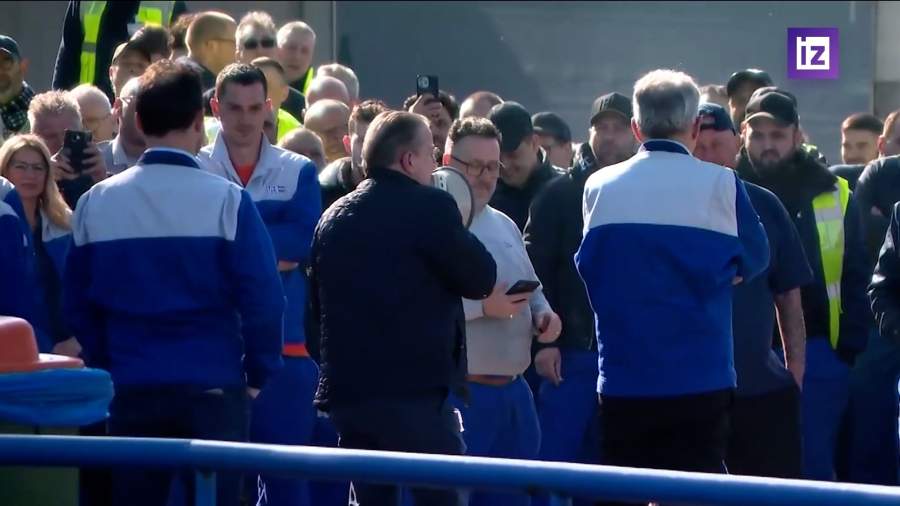 В Нидерландах работники автопроизводства VDL Nedcar вышли на протесты