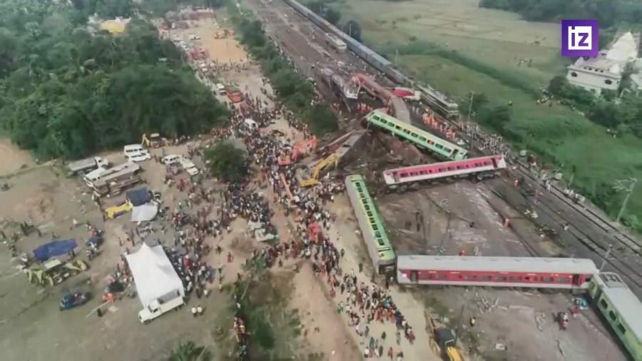 Более 260 человек погибло из-за столкновения поездов в Одише