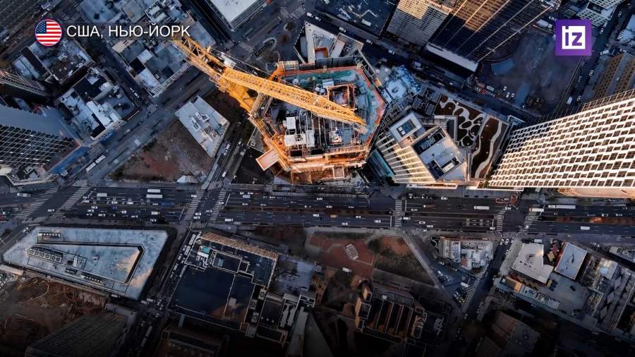 На 66-м этаже небоскреба в Бруклине построили одну из самых высоких площадок для баскетбола