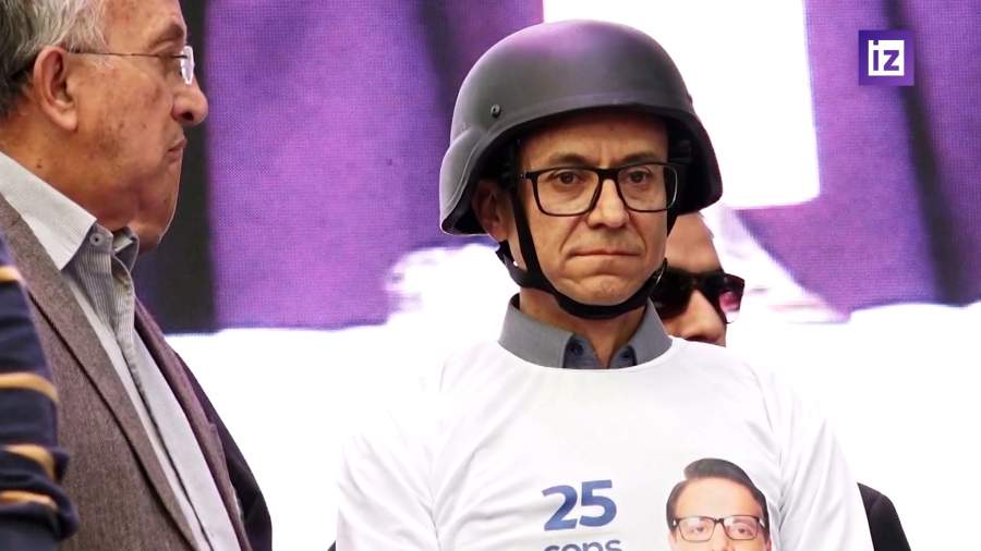 Кандидаты в президенты Эквадора выступают в бронежилетах