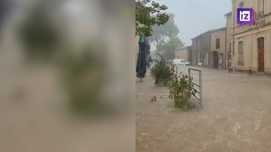 На юге Франции объявлен «красный» уровень опасности из-за наводнений